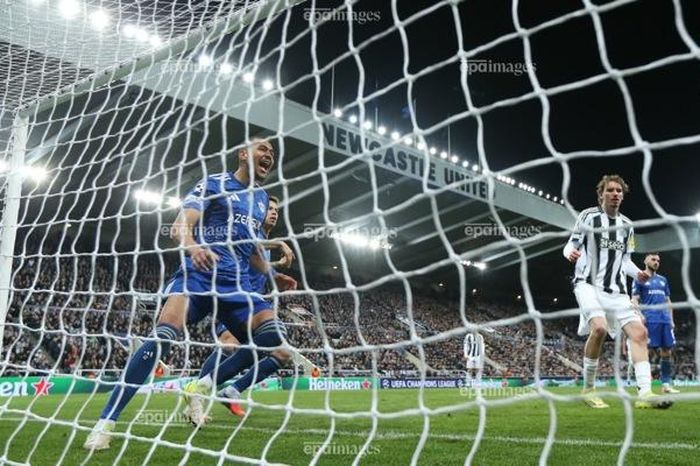 Lộ diện 12 chiến binh ở vòng 16 đội Champions League