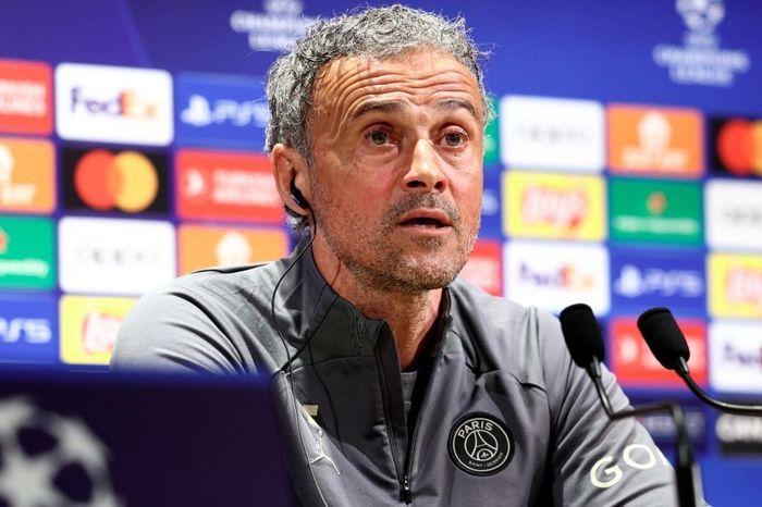 Luis Enrique tự mâu thuẫn trước Bayern Munich