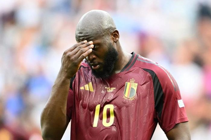 Lukaku lên tiếng giữa tranh cãi
