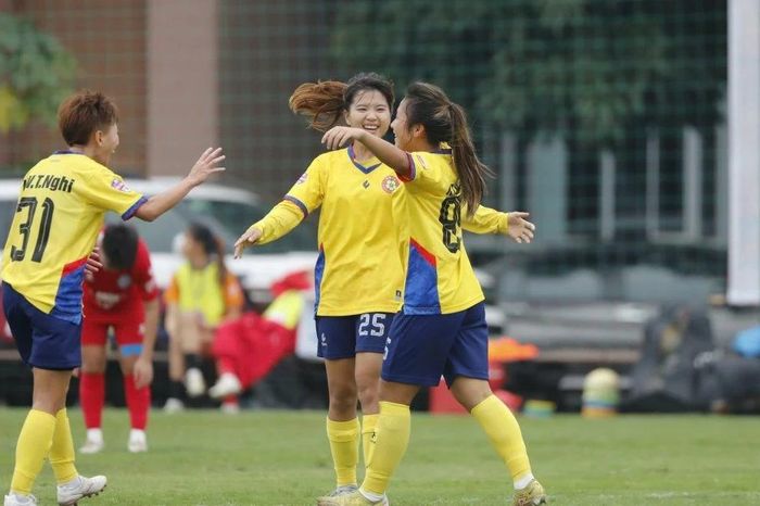 Lượt 4 giải nữ vô địch U19 Quốc gia: TP.HCM đại thắng Than KSVN