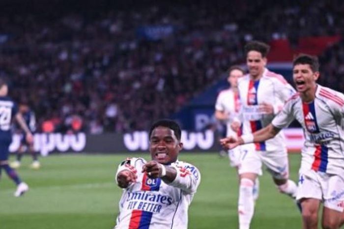 Lyon quật ngã PSG 2-1: Endrick rực sáng tại Parc des Princes