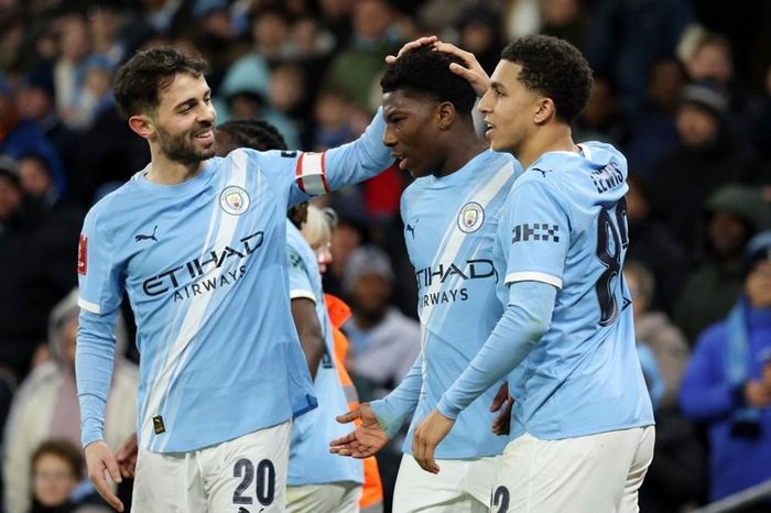 Man City đối đầu Liverpool tại tứ kết FA Cup