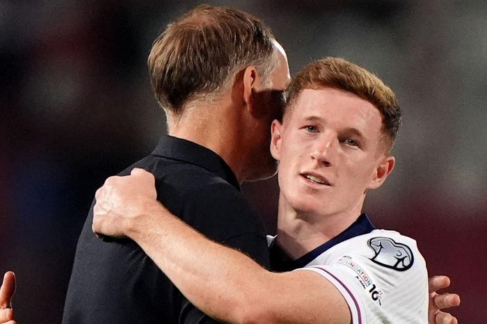 Man City qua mặt MU chiêu mộ Elliot Anderson