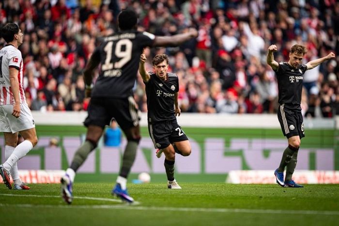 Man City vùi dập Liverpool, đêm bóng đá châu Âu nhiều biến động