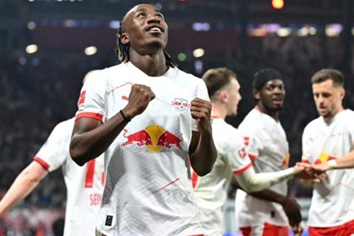 Man United rộng cửa chiêu mộ Yan Diomande nhờ thương vụ Jadon Sancho sang RB Leipzig