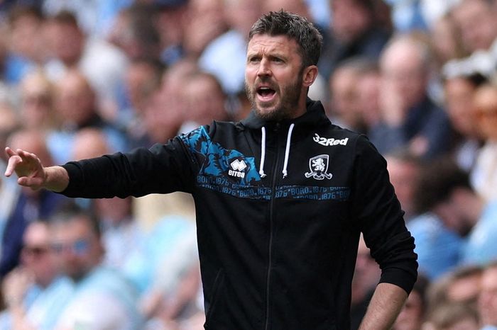 Man Utd chốt huấn luyện viên tạm quyền