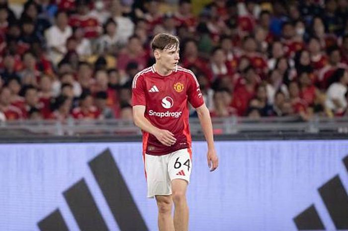 Man Utd gọi lại Jack Moorhouse: Giải pháp chiến thuật thầm lặng cho tuyến giữa của Michael Carrick