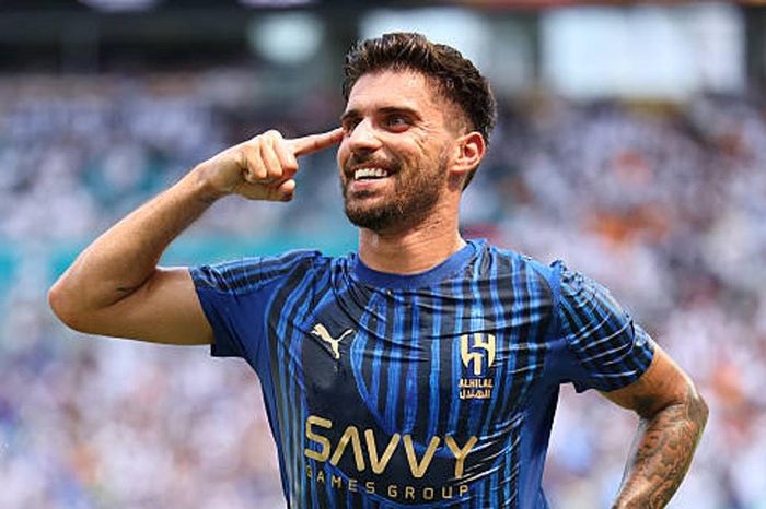 Man Utd nhắm Ruben Neves: Dấu chấm hết cho tương lai của Casemiro?