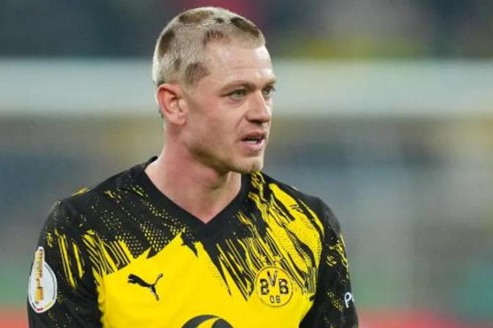 Manchester United chi 35 triệu bảng chiêu mộ Julian Ryerson từ Borussia Dortmund