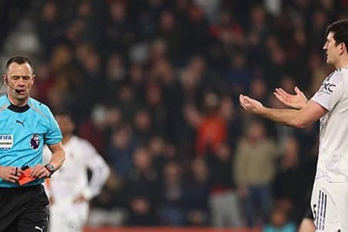 Manchester United chia điểm kịch tính: Bruno Fernandes rực sáng, Harry Maguire nhận thẻ đỏ
