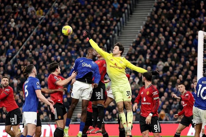 'Mảnh vá' hoàn hảo cho hàng thủ của Manchester United