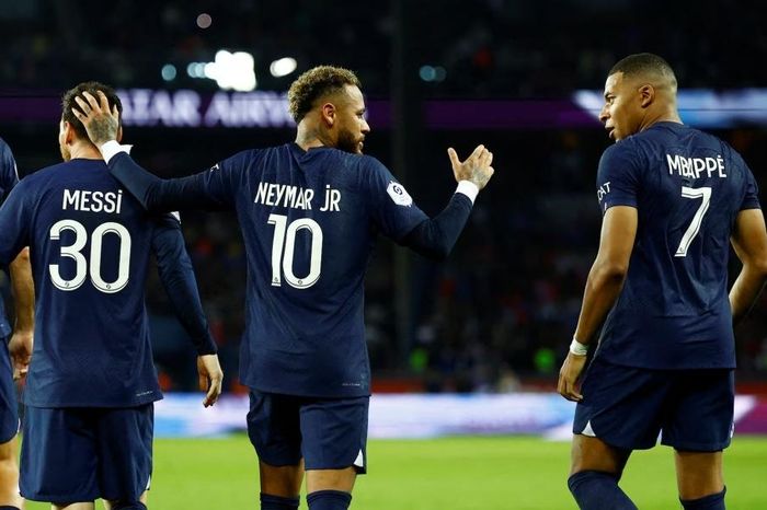 Mbappe nghĩ gì khi Neymar dự World Cup?