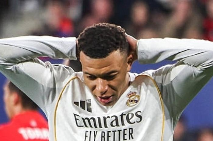 Mbappe nguy cơ phải lên bàn mổ