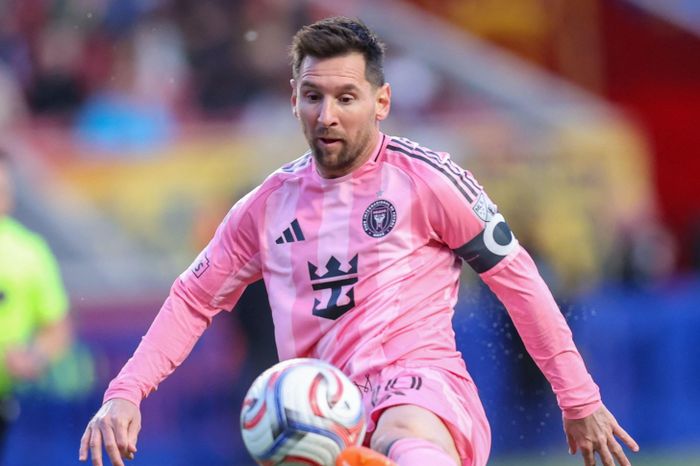 Messi gặp bất lợi trong vụ kiện triệu USD