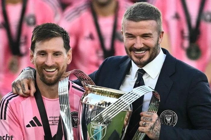 Messi mua đứt đội bóng châu Âu