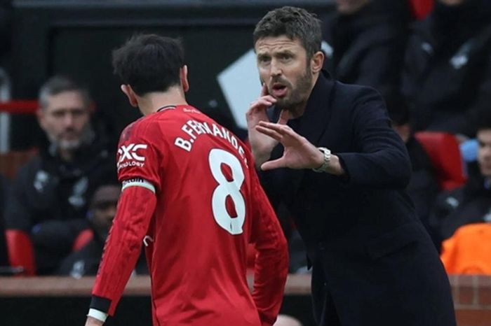 Michael Carrick hồi sinh Bruno Fernandes: Lời giải cho sai lầm chiến thuật của Ruben Amorim