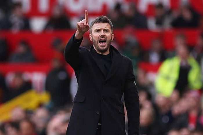 Michael Carrick tìm lời giải cho bài toán phá dớp tại London Stadium