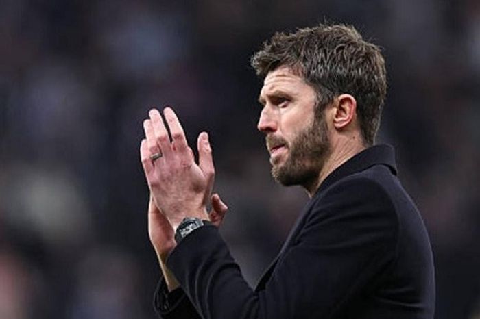 Michael Carrick và sai lầm nhân sự: 4 lựa chọn thay thế Malacia tại Man Utd