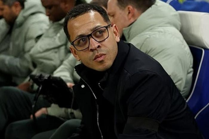 Mikel Arteta dội gáo nước lạnh vào Liam Rosenior, Arsenal thắng kịch tính Chelsea tại Stamford Bridge