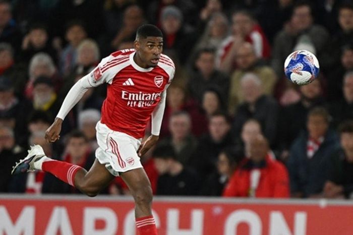 Mikel Arteta tìm thấy giải pháp thay thế Jurrien Timber cho đại chiến Sporting CP