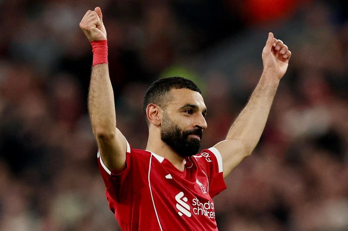 Mohamed Salah đeo đồng hồ 450.000 USD khi chia tay Liverpool