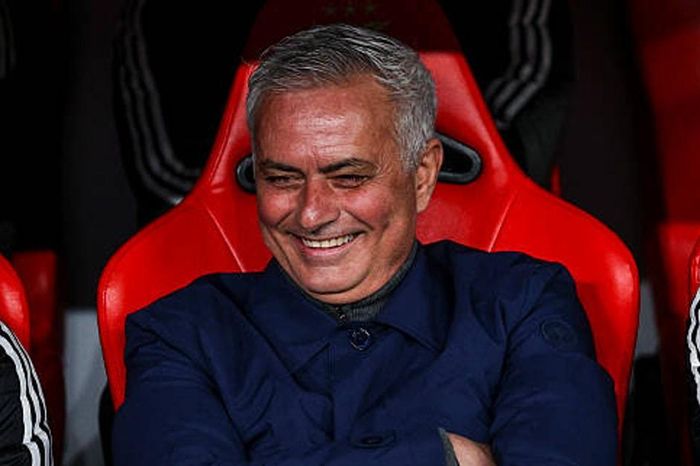Mourinho giáng đòn đau vào Real Madrid, Arsenal lập kỷ lục tại Champions League