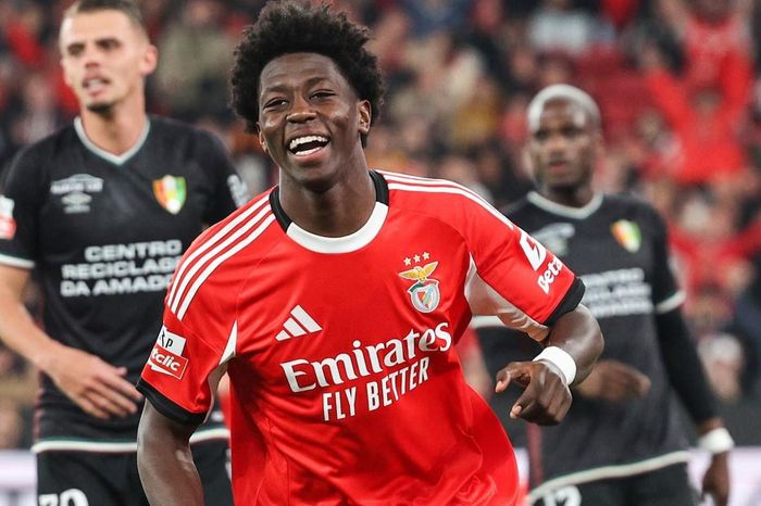 Mourinho ra mắt 'viên kim cương' trước trận Real Madrid