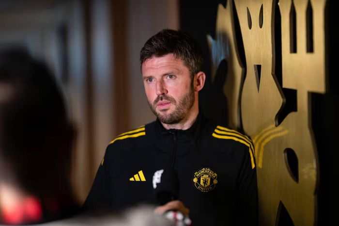 MU cần tránh đưa ra quyết định nực cười về Carrick
