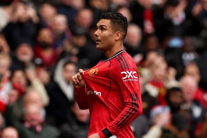 MU đối mặt với tình huống khó xử với Casemiro