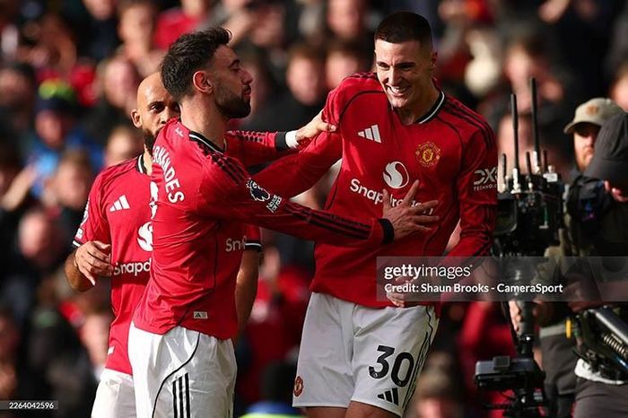 MU đua vé Cúp C1: Sesko ra tín hiệu 'cầu cứu', chờ Fernandes kiến tạo