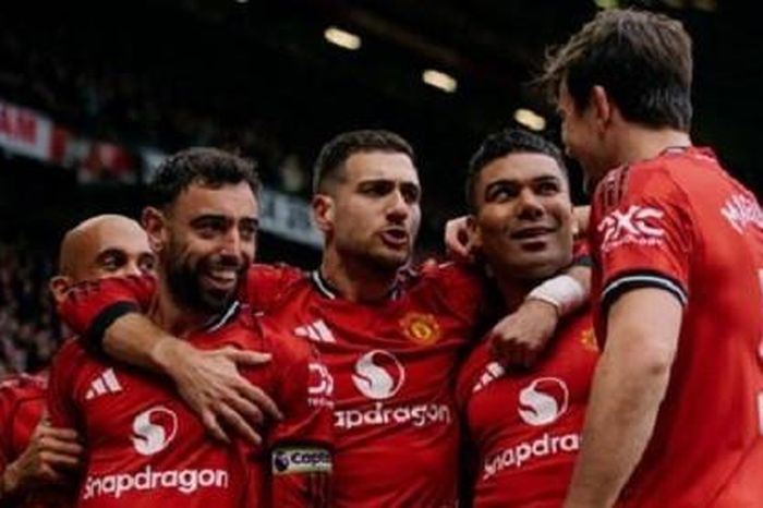 MU sắp có vé dự Cúp C1, Carrick bắn tín hiệu quan trọng đến sếp bự