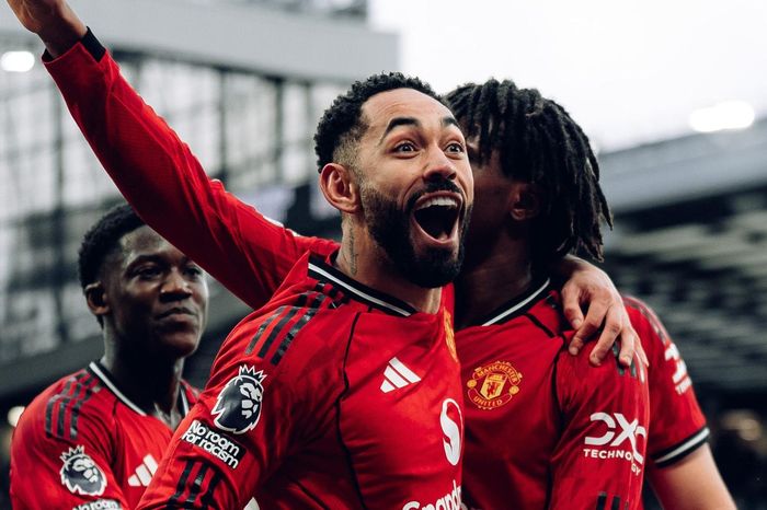 MU thắng đẹp Man City: Carrick và cái tát cho Pep Guardiola