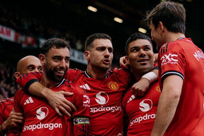 MU thắng tưng bừng Aston Villa: Nhà hát của điệu samba