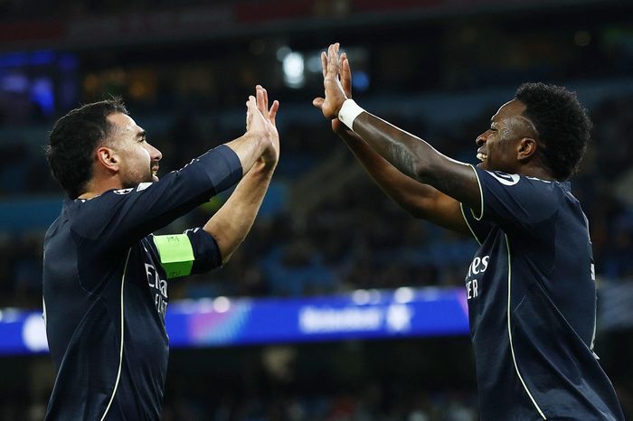 Mưa tiền thưởng đổ xuống Real Madrid