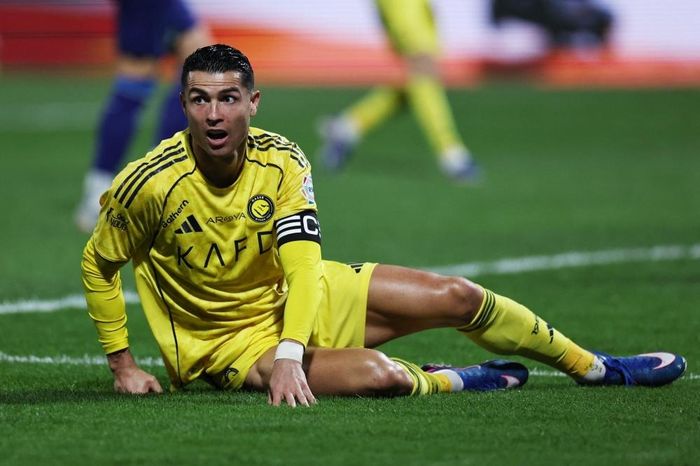 Nani: 'Nếu thua trận, Ronaldo sẽ khóc'