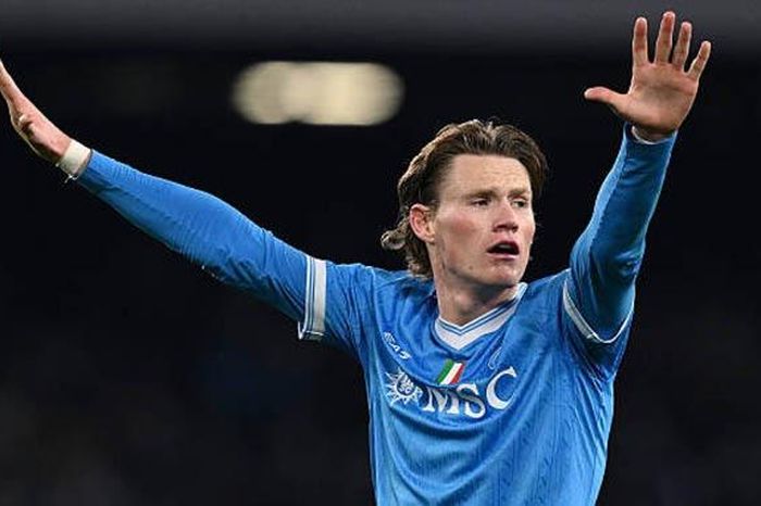 Napoli lên kế hoạch giữ Scott McTomminay