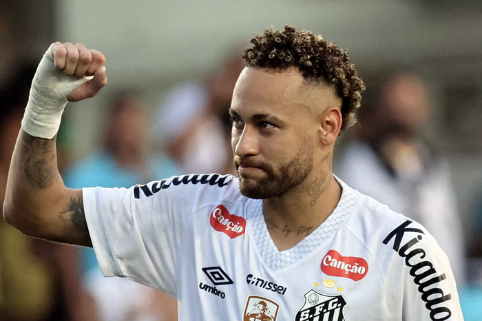 Neymar liều mình phẫu thuật, quyết không lỡ hẹn World Cup