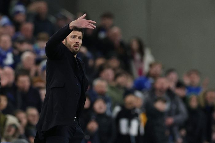 Ngày MU trở lại Champions League đang rất gần
