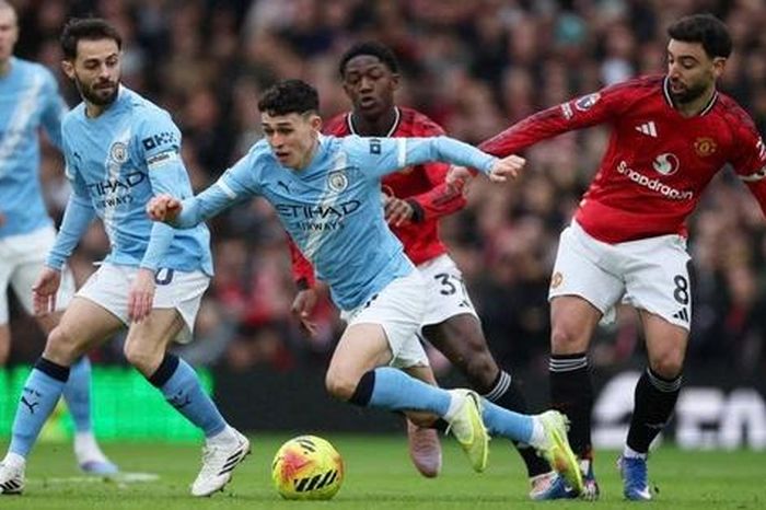 Ngoại hạng Anh: MU thắng dễ Man City trong trận ra mắt của HLV Michael Carrick