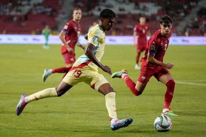 Nhận định Tây Ban Nha vs Serbia, 03h00 ngày 28/3: Bò tót dạo chơi