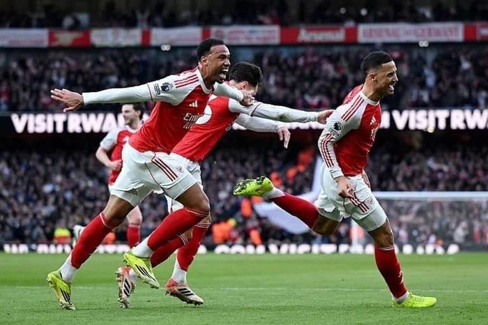 Những bàn thắng phạt góc của Arsenal: 'Nét đẹp chiến thuật' hay 'Sự xù xì'