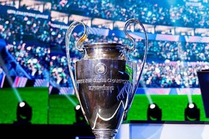 Những tấm vé đầu tiên dự Champions League 2026/27