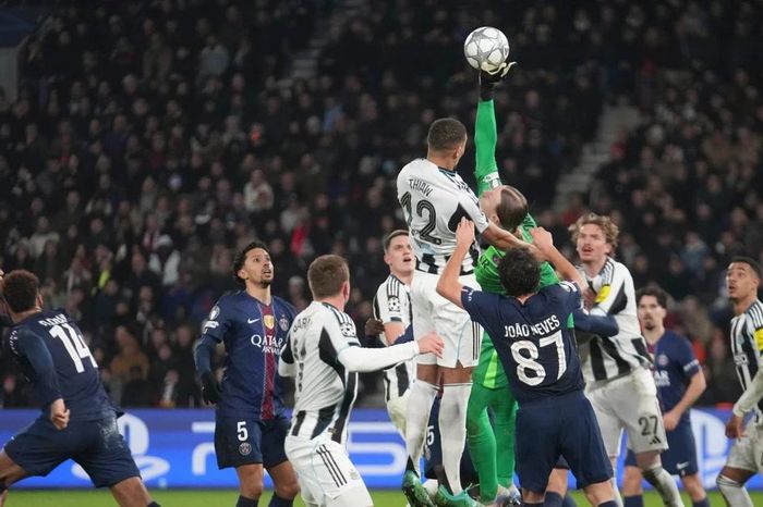 'Nội chiến' khuấy đảo Champions League