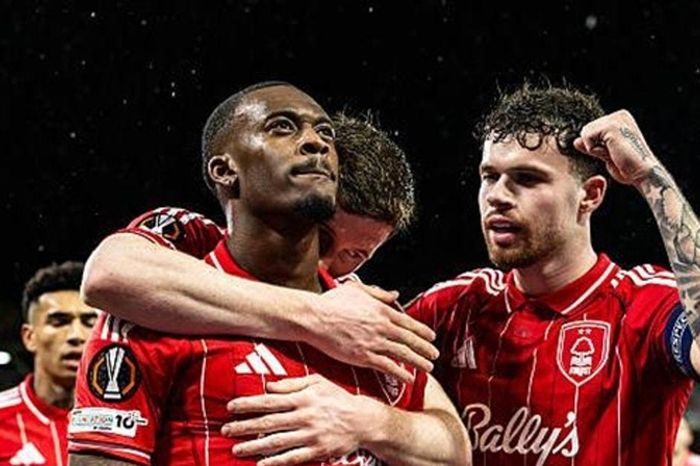Nottingham Forest lần đầu vào vòng 16 đội Europa League sau màn rượt đuổi với Fenerbahce