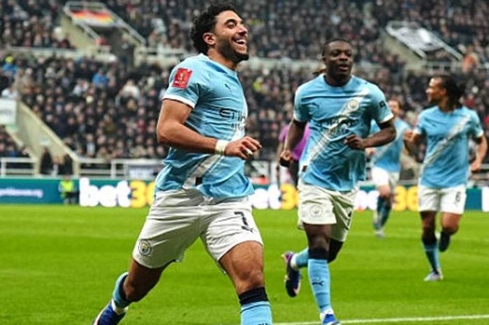 Omar Marmoush lập cú đúp đẳng cấp giúp Manchester City hạ gục Newcastle tại FA Cup
