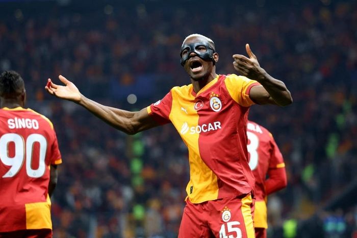 Osimhen viết lại lịch sử Champions League cho Nigeria