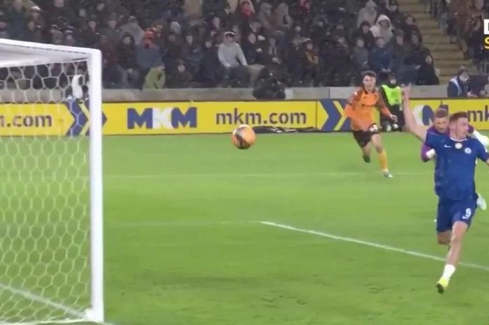 Pha bỏ lỡ bàn thắng 'dậy sóng' của Estevao và Liam Delap