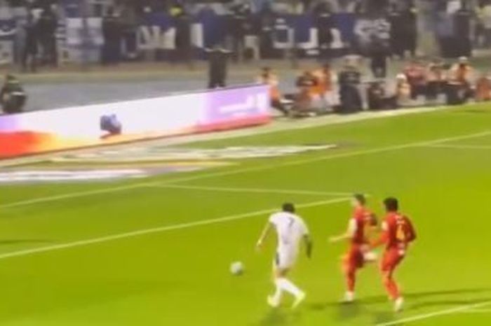 Pha bỏ lỡ khó tin của Nunez