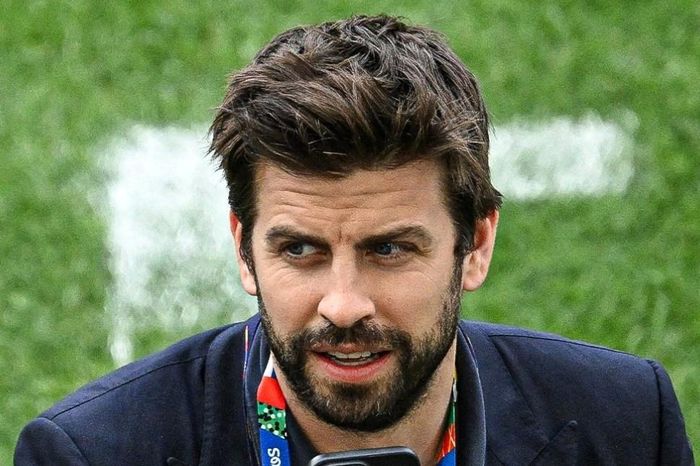 Pique bị phạt tiền sau bê bối mắng trọng tài