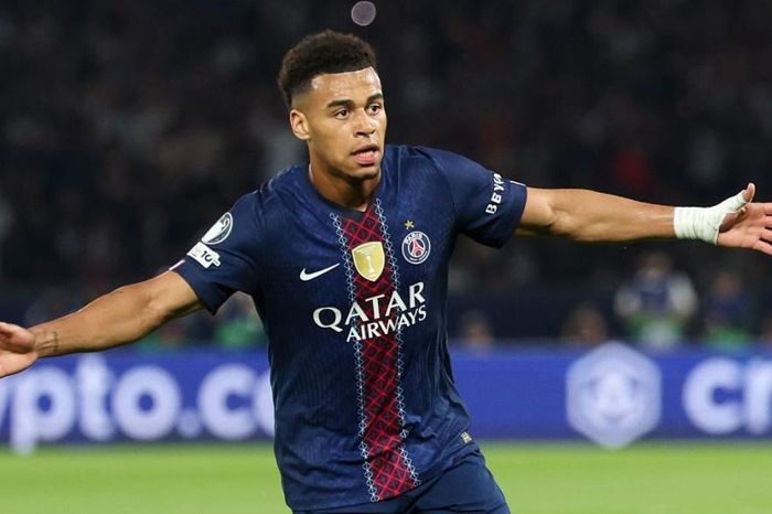 PSG nhấn chìm Liverpool